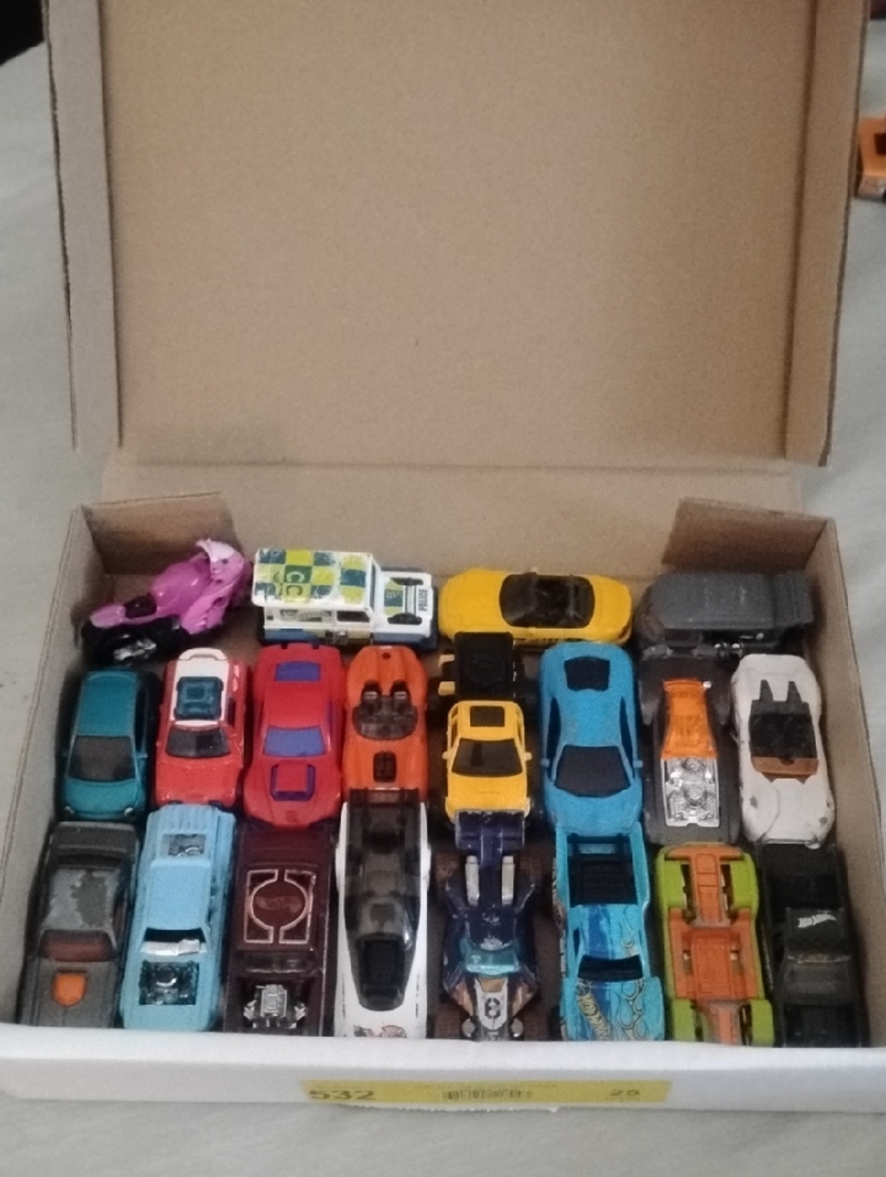20 Piece Toy Cars Set- Hot Wheels, Matchbox, Maisto And More